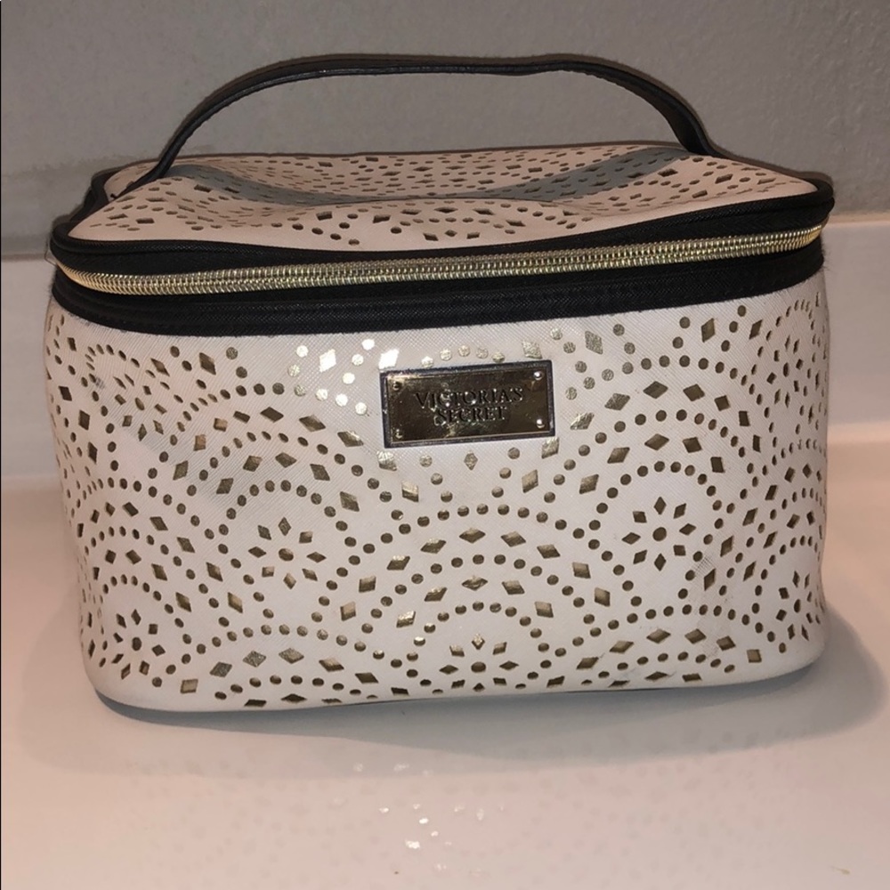 VS Makeup bag